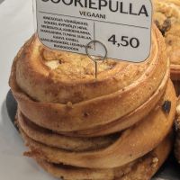 Cookiepulla price and ingredients at Rönttösrouva in Helsinki