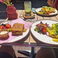 Vegan croque plus vegan scrambled tofu at Comfort Cuisine  in Roermond