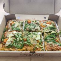 Vegan pesto Pizza at La Fermata de Sarrià in Barcelona