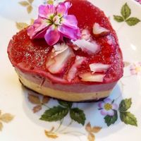 Cheesecake at Raw Cafe in Lima