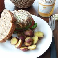 Quinoa burger at Raw Cafe in Lima