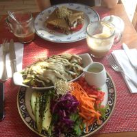 portobello sandwich and potatoe gratin at Raw Cafe in Lima