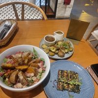 Sweet potato bowl and sides at Raw Cafe in Lima