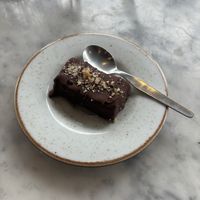 vegan snickers  at Raw Cafe in Lima