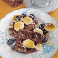 Wafle del brunch, tienen que pedir ese brunch at Raw Cafe in Lima