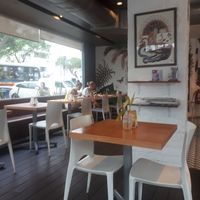 Inside at Raw Cafe in Lima