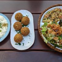 Hummus Bairuti, Falafel, Vegan Platter at Palmyra in Rosenheim