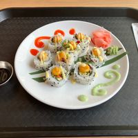 California maki at OnlyPans - XMarket in Chicago