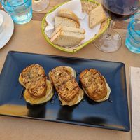 Seitan steaks on onions at Hotel i Celler Can Font in Mallorca