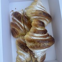   at O Melhor Croissant da Minha Rua   in Evora