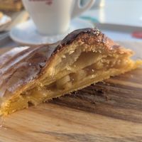 Vegan croissant with apple & cinnamon at O Melhor Croissant da Minha Rua   in Evora