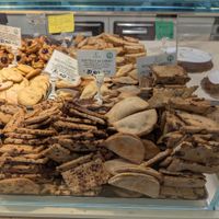 Many types of vegan cookies at Ceccolinibio in Ravenna