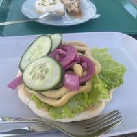 Vegan hummus sandwich  at Hjulets Cafe in Goetene