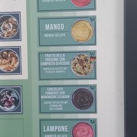 vegan options labelled with "ve" at Gelateria La Romana in Dusseldorf