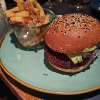 Redbeet patty at Bob & Mary  in Dusseldorf