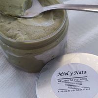 Pistachio vegan ice-cream at Miel y Nata in Mijas