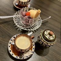 Selbstgemachtes Eis aus lila Mais und einer peruanischen Frucht (sehr lecker!), Espresso aus peruanischem Kaffee  at Pachamama in Bremen