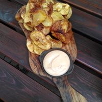 Vegan crisps with vegan dip at The Barn   in Gothenburg