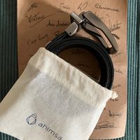 Ahimsa belt pouch and note at avesu in Berlin