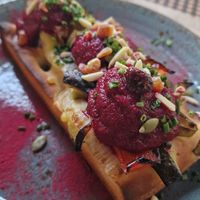 Coca de verduras con hummus de remolacha at Boixetes de Cal Manel in Lerida