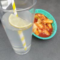 Lemon soda and vegan tteokkbokki at Modern Korean in Vienna
