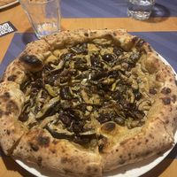 Pizza indigo (vegana)  at Demaio in Bilbao