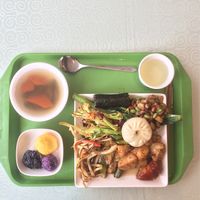 Plate of buffet  at Yù Sù Gé in Chengdu