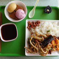 Delicious selection from the buffet at Yù Sù Gé in Chengdu