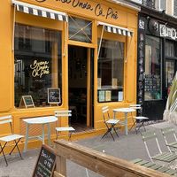  at Buena Onda Cà Phê in Paris