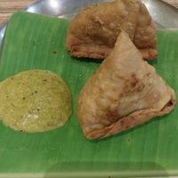 Best samosas in Paris at Sangeetha Vegetarian Restaurant in Paris