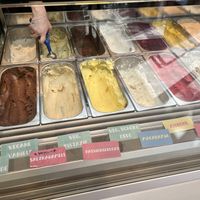 Angebot am 08.09.2024, Fruchtsorten ebenfalls vegan  at Kühle Kugeln in Braunschweig