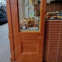 Pet friendly 🩷🐾 at Twist Artisan Bakery in Dublin