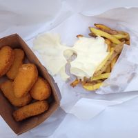 Nuggest, fries and mayo at Fries and More  in Brussels