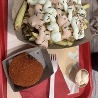 -Schnitzel fries 8,95€, Spicy Mayo 1€, Bami 3€  at Fries and More  in Brussels