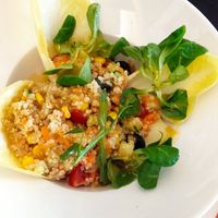 Ensalada de quinoa at Vegano A Seimeira in Lugo