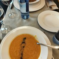 Crema de zanahoria y naranja de primer plato at Vegano A Seimeira in Lugo