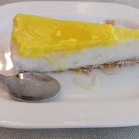 Tarta de limón at Vegano A Seimeira in Lugo