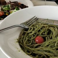 Croquetas y espaguetis al pesto at Vegano A Seimeira in Lugo