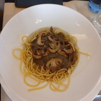 Pasta con salsa de ostras at Vegano A Seimeira in Lugo