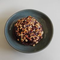 Hazelnut tartlet at Lente - Vegan Patisserie in Gouda