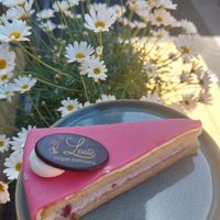 Marsepein punt (favorite!) at Lente - Vegan Patisserie in Gouda