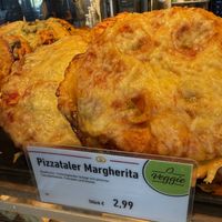 pizza  at Kamps my Deli in Berlin