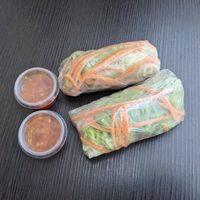 Summer rolls at Phayao in Koeniz