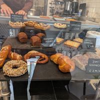 Vegan banana bread (2nd row) at Kleine Genussmomente in Bernkastel-kues