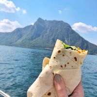 Tip - take the food and eat it on the lake 😍🥰 at Natural Food in Lugano