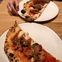 Jeweils eine halbe Pizza - Steak Chimichuri at 60 Seconds to Napoli  in Koblenz