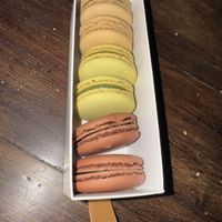 Macarons au café, pistache et chocolat   at Pâtisserie Philippe Segond Meilleur Ouvrier de France in Aix-en-provence