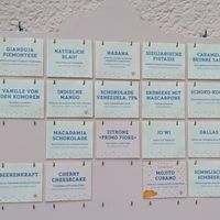 flavour overview, vegan clearly labeled at Vanille & Marille - Steglitz in Berlin