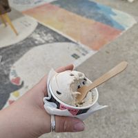 Vegan straciatella ice creme (oat milk) and sorbet options at La Piazza in Crete