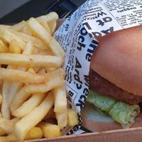 Aussie Burger & chips lunch deal at Everdale Cafe & Gelato in Springvale